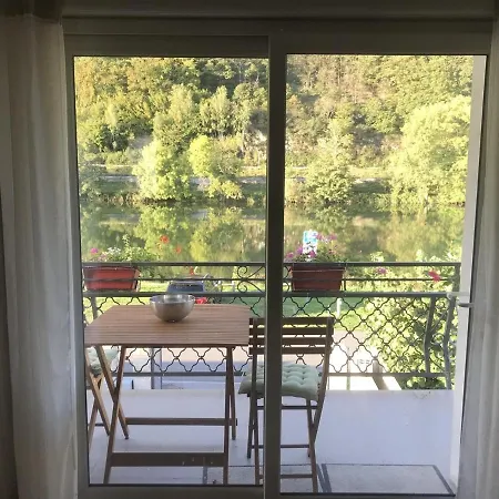 La Rose Sur Meuse Haybes